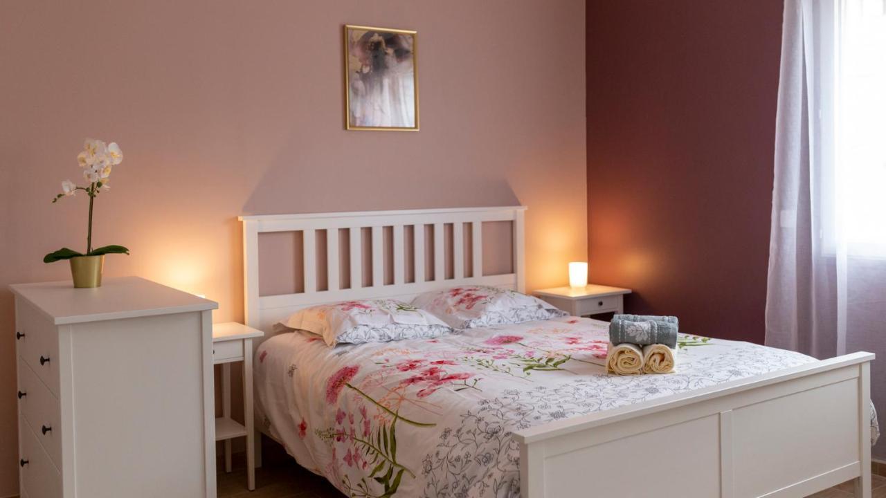 Loc Trotteur Le Pivoine Studio Grand Confort, Gare Sncf De Lourdes Eksteriør billede